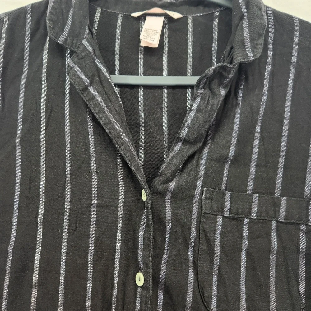 Victorias Secret Pajama Top Black‎ Silver Metallic Stripe Button Down Shirt M